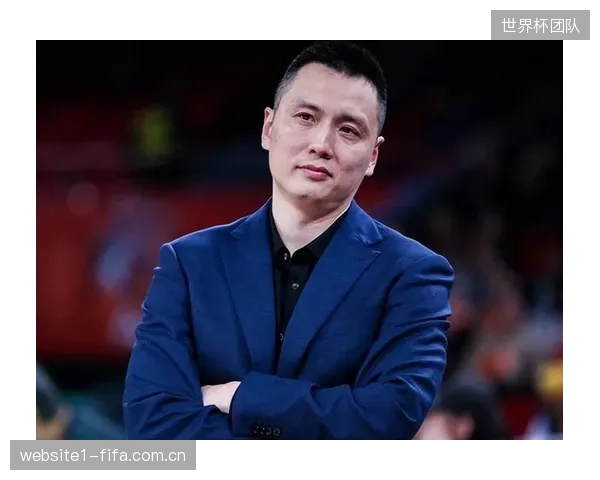 卢伟教练荣获最佳教练员,率领上海队打出队史级常规赛统治力。 卢伟教练荣获最佳教练员,率领上海队打出队史级常规赛统治力。
